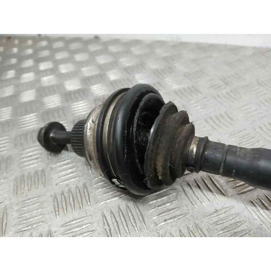 Transmision Delantera Izquierda para Porsche Macan (Typ )