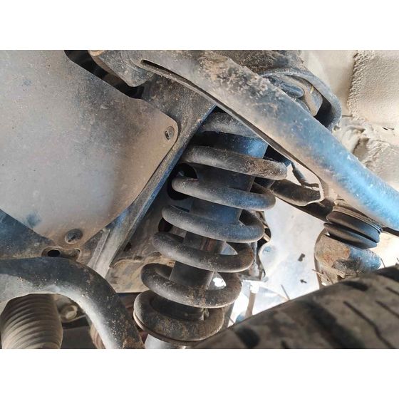 Amortiguador Delantero Izquierdo para Toyota Hilux (Gun1)