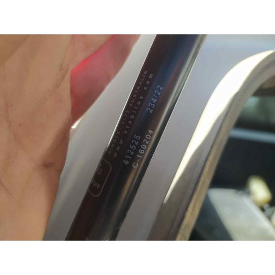 Amortiguadores Maletero / Porton para Toyota Hilux (Gun1)