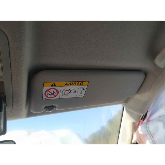 Parasol Derecho para Toyota Hilux (Gun1)