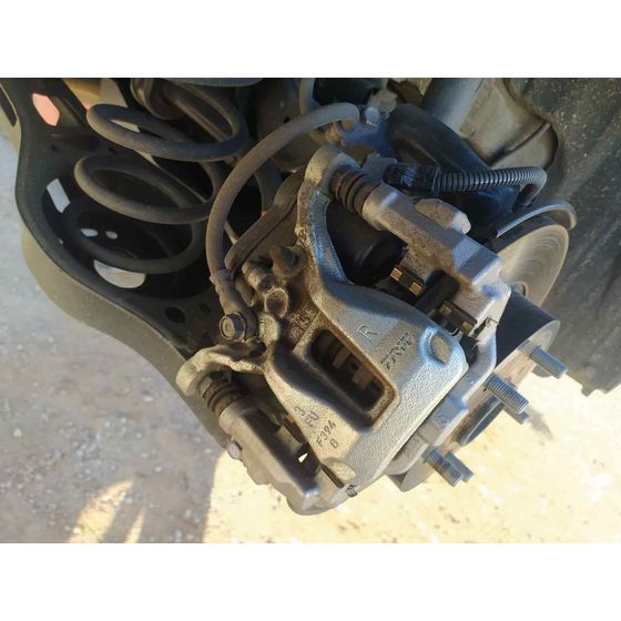 Pinza Freno Trasera Derecha para Toyota Corolla (E21)