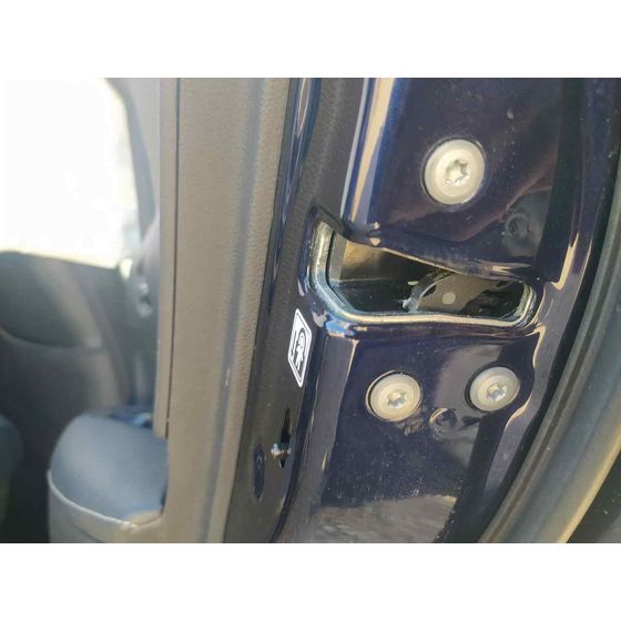 Cerradura Puerta Trasera Derecha para Toyota Corolla (E21)