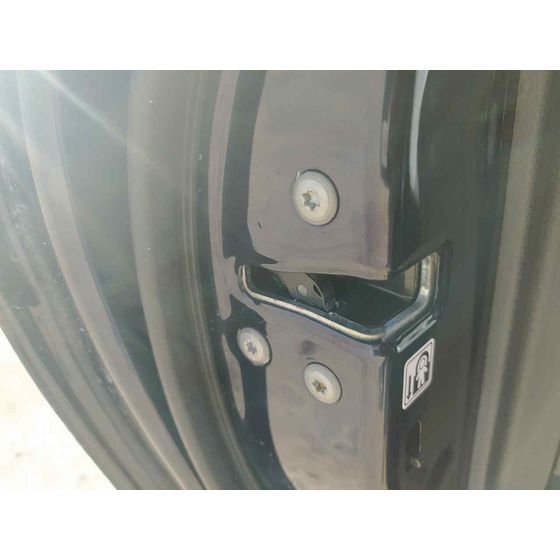 Cerradura Puerta Trasera Izquierda para Toyota Corolla (E21)