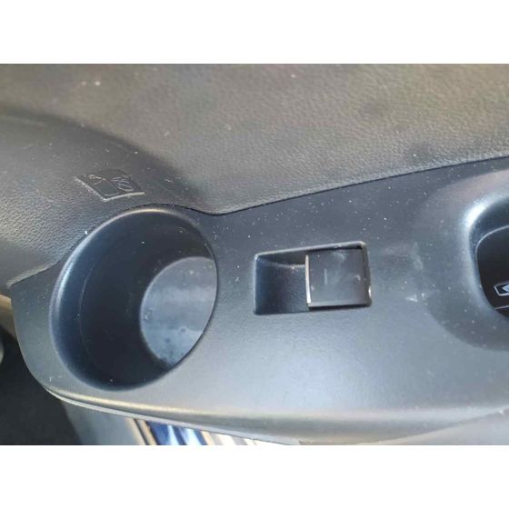 Mando Elevalunas Trasero Derecho para Toyota Corolla (E21)