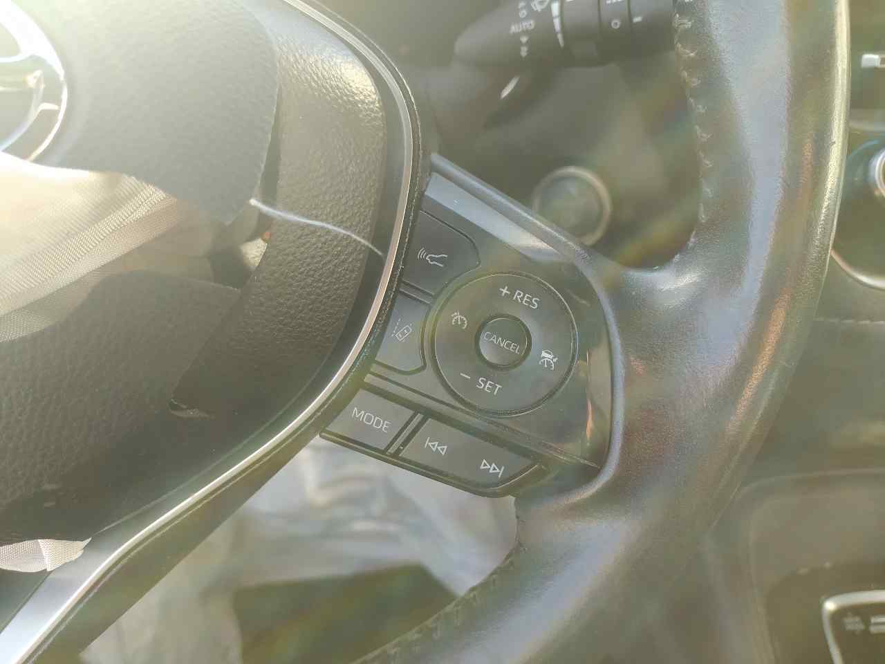 Volante para Toyota Corolla (E21)