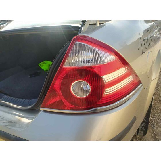 Piloto Trasero Derecho para Ford Mondeo Berlina (Ge)