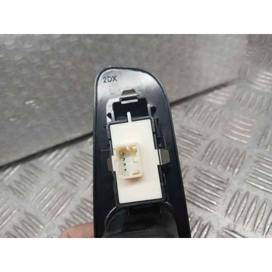 Mando Elevalunas Trasero Derecho para Jeep Renegade