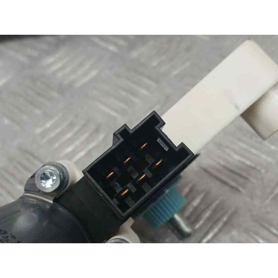 Motor Elevalunas Trasero Izquierdo para Mercedes-Benz Clase B (W245)