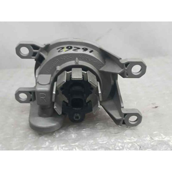 Faro Antiniebla Derecho para Toyota Corolla (E21)