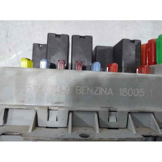 Caja Reles / Fusibles para Alfa Romeo 147 (190)