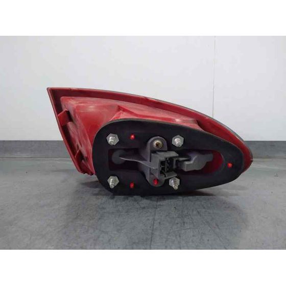 Piloto Trasero Izquierdo para Alfa Romeo 147 (190)