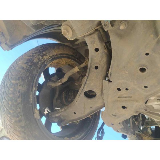 Brazo Suspension Inferior Delantero Izquierdo para Mazda 3 Lim. ()