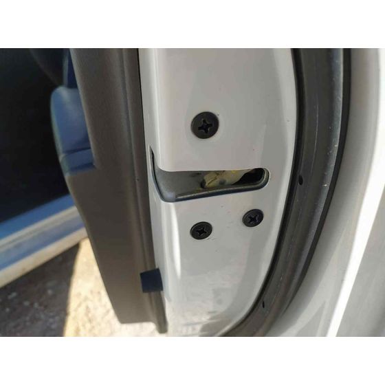 Cerradura Puerta Delantera Derecha para Mazda 3 Lim. ()