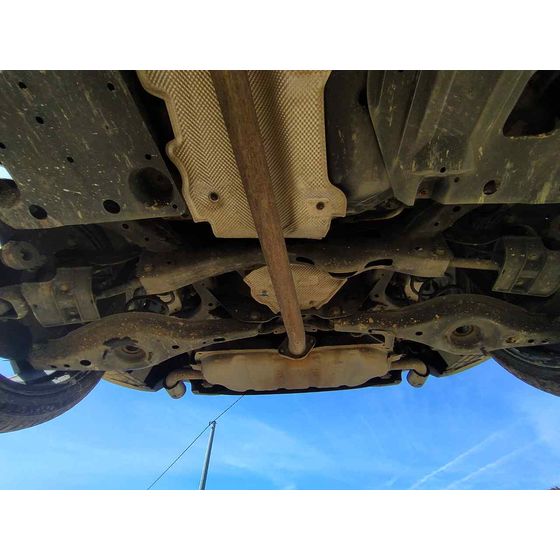 Puente Trasero para Mazda 3 Lim. ()