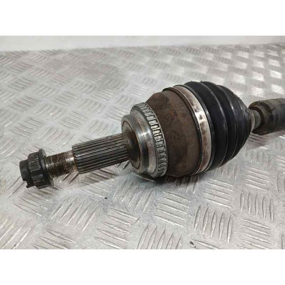 Transmision Delantera Izquierda para Toyota Corolla Verso (R1)