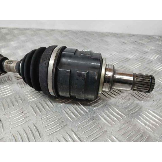 Transmision Delantera Izquierda para Toyota Corolla Verso (R1)