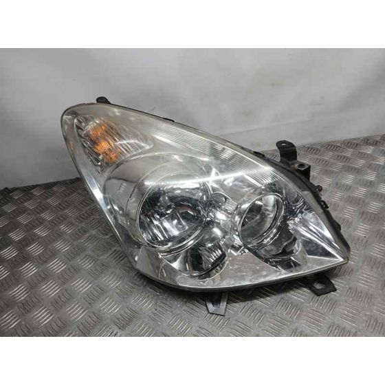 Faro Derecho para Toyota Corolla Verso (R1)