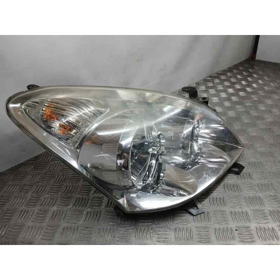 Faro Derecho para Toyota Corolla Verso (R1)