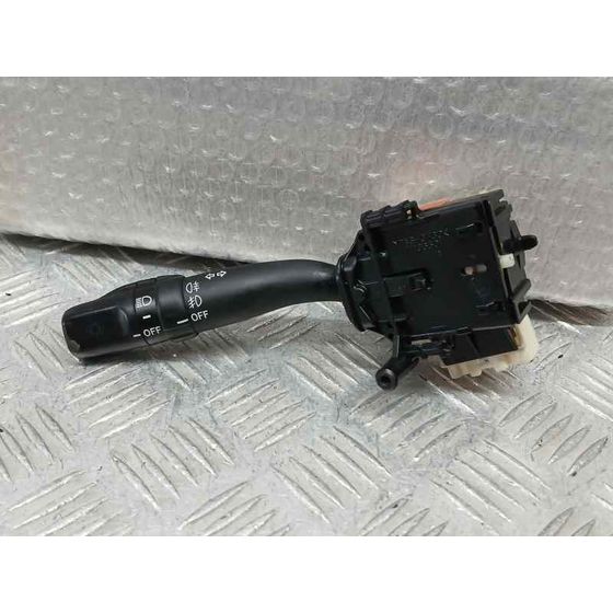 Mando Luces para Toyota Corolla Verso (R1)