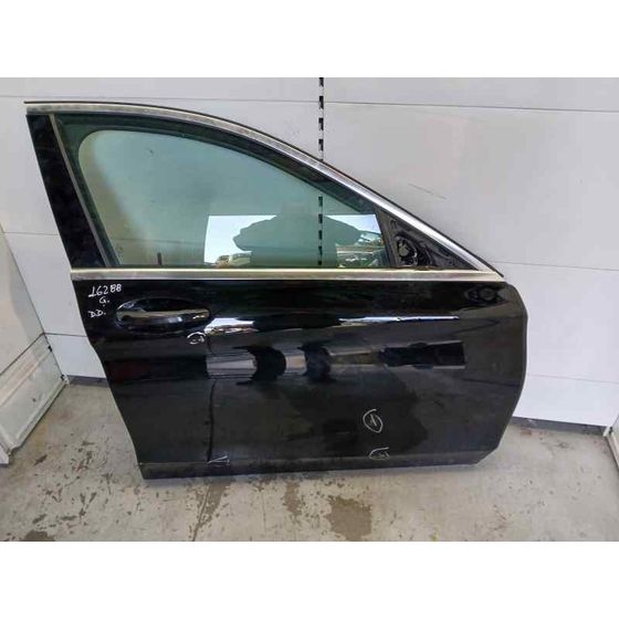 Puerta Delantera Derecha para Mercedes-Benz Clase C (W205) Lim.