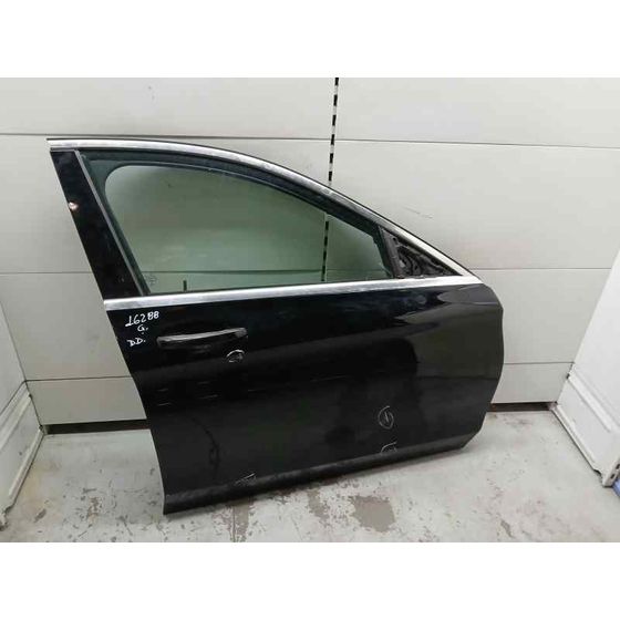 Puerta Delantera Derecha para Mercedes-Benz Clase C (W205) Lim.