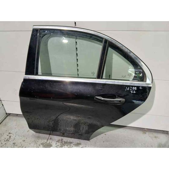 Puerta Trasera Izquierda para Mercedes-Benz Clase C (W205) Lim.