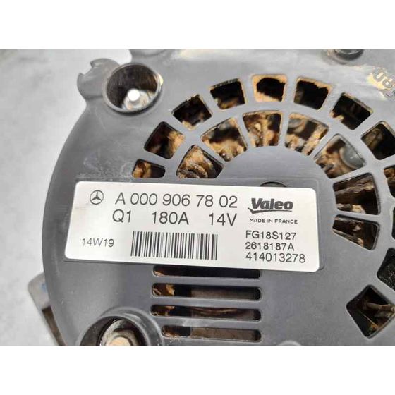 Alternador para Mercedes-Benz Clase C (W205) Lim.