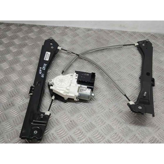 Elevalunas Delantero Derecho para Volkswagen Jetta (163)