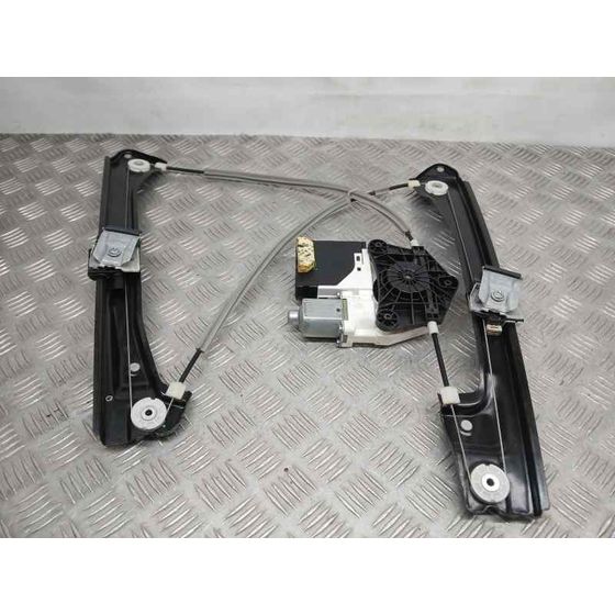 Elevalunas Delantero Derecho para Volkswagen Jetta (163)