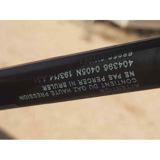 Amortiguadores Maletero / Porton para Toyota Yaris