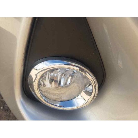 Faro Antiniebla Derecho para Toyota Yaris
