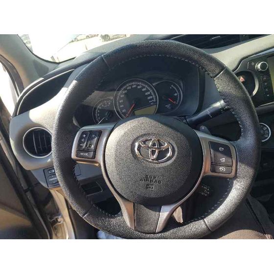 Volante para Toyota Yaris