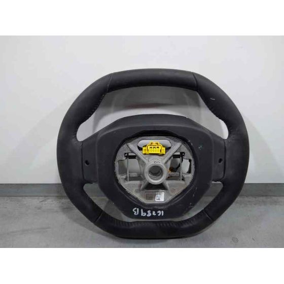 Volante para Peugeot 208 (P2)