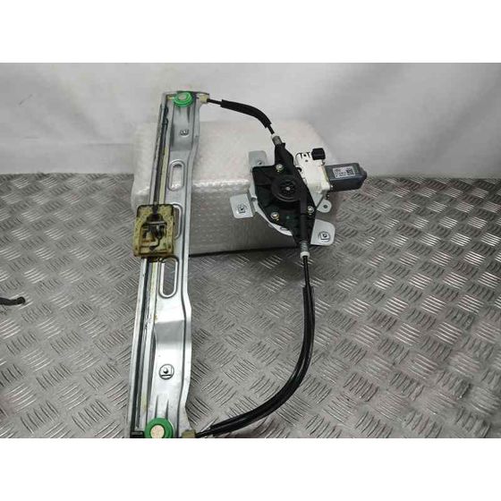 Elevalunas Delantero Derecho para Ford Transit Courier