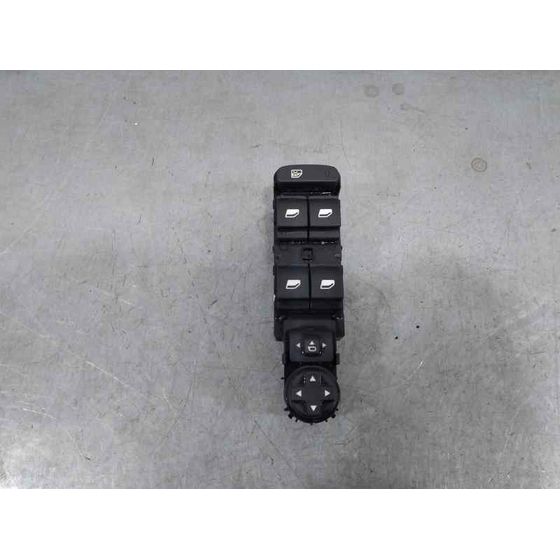 Mando Elevalunas Delantero Izquierdo para Peugeot 208 (P2)