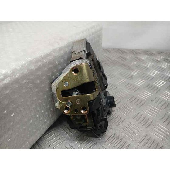 Cerradura Puerta Trasera Izquierda para Lexus Rx 300(Mcu35)