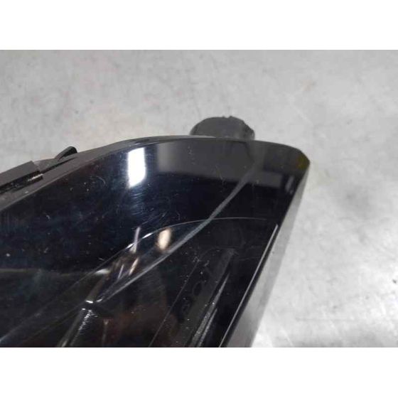 Piloto Trasero Derecho para Peugeot 208 (P2)
