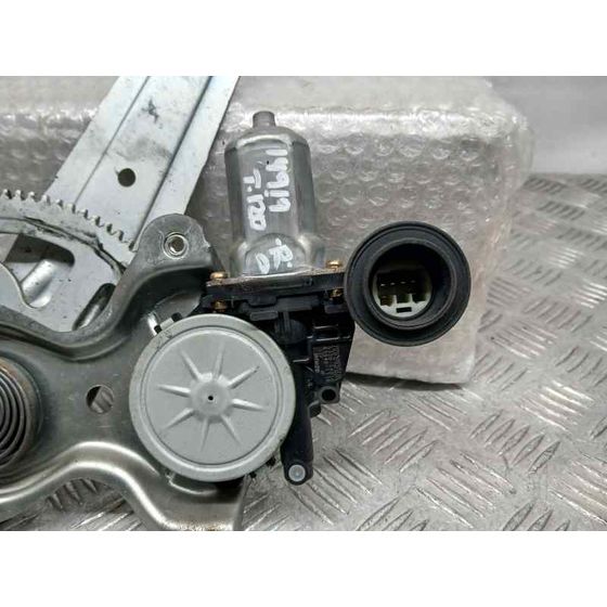 Elevalunas Trasero Izquierdo para Lexus Rx 300(Mcu35)