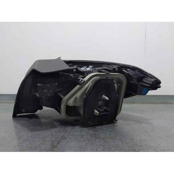 Piloto Trasero Izquierdo para Peugeot 208 (P2)