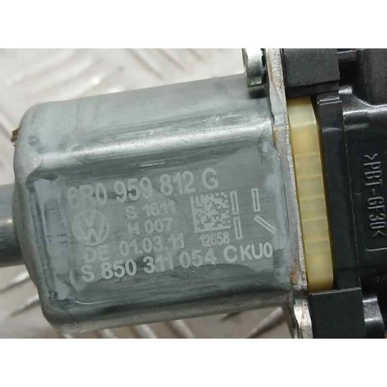 Elevalunas Trasero Derecho para Volkswagen Polo (6R1)