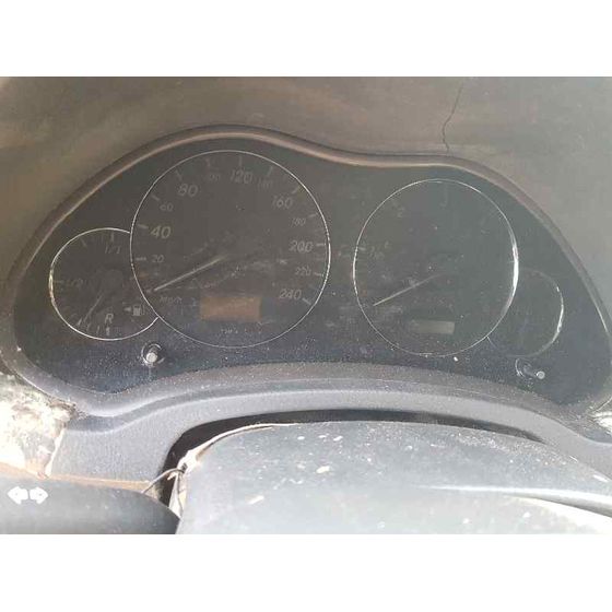 Cuadro Instrumentos para Toyota Avensis Wagon (T25)
