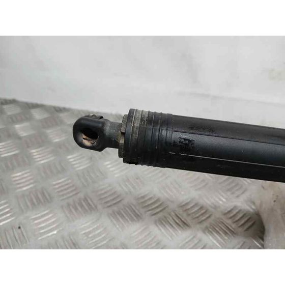 Amortiguadores Maletero / Porton para Audi Q2 (Gab)