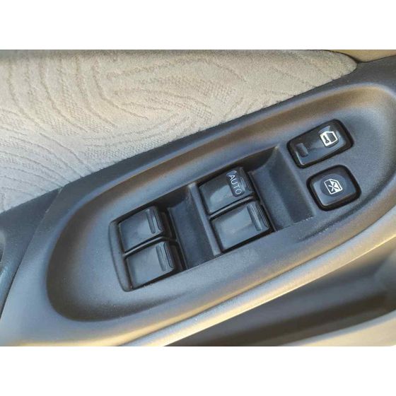 Mando Elevalunas Delantero Izquierdo para Nissan Almera (N16/E)