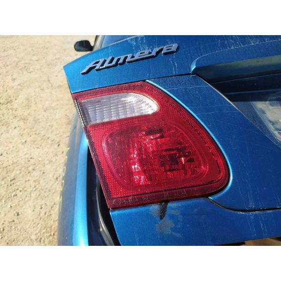Piloto Trasero Izquierdo para Nissan Almera (N16/E)
