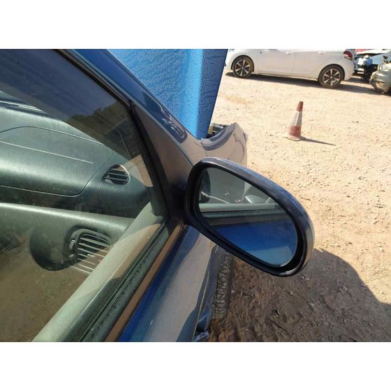 Retrovisor Derecho para Nissan Almera (N16/E)