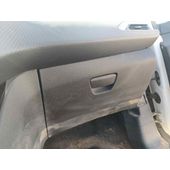 Guantera para Peugeot 208