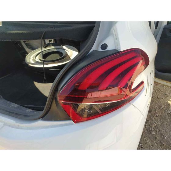 Piloto Trasero Derecho para Peugeot 208