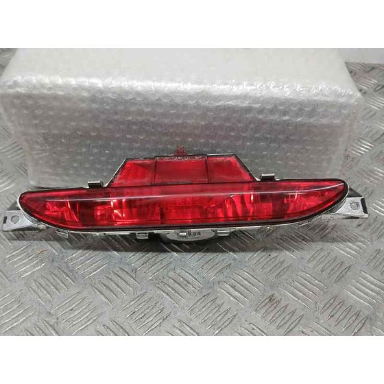 Piloto Trasero Central para Peugeot 208
