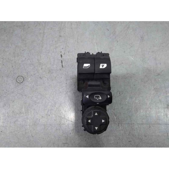 Mando Elevalunas Delantero Izquierdo para Peugeot 2008 (--.2013->)