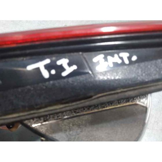 Piloto Trasero Izquierdo para Mazda 3 Lim. ()
